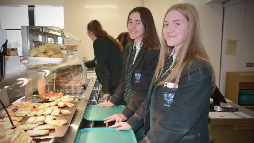 pupils buying lunch